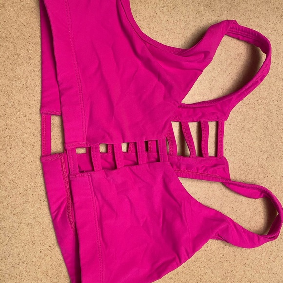 VS PINK sports bra - Picture 1 of 2
